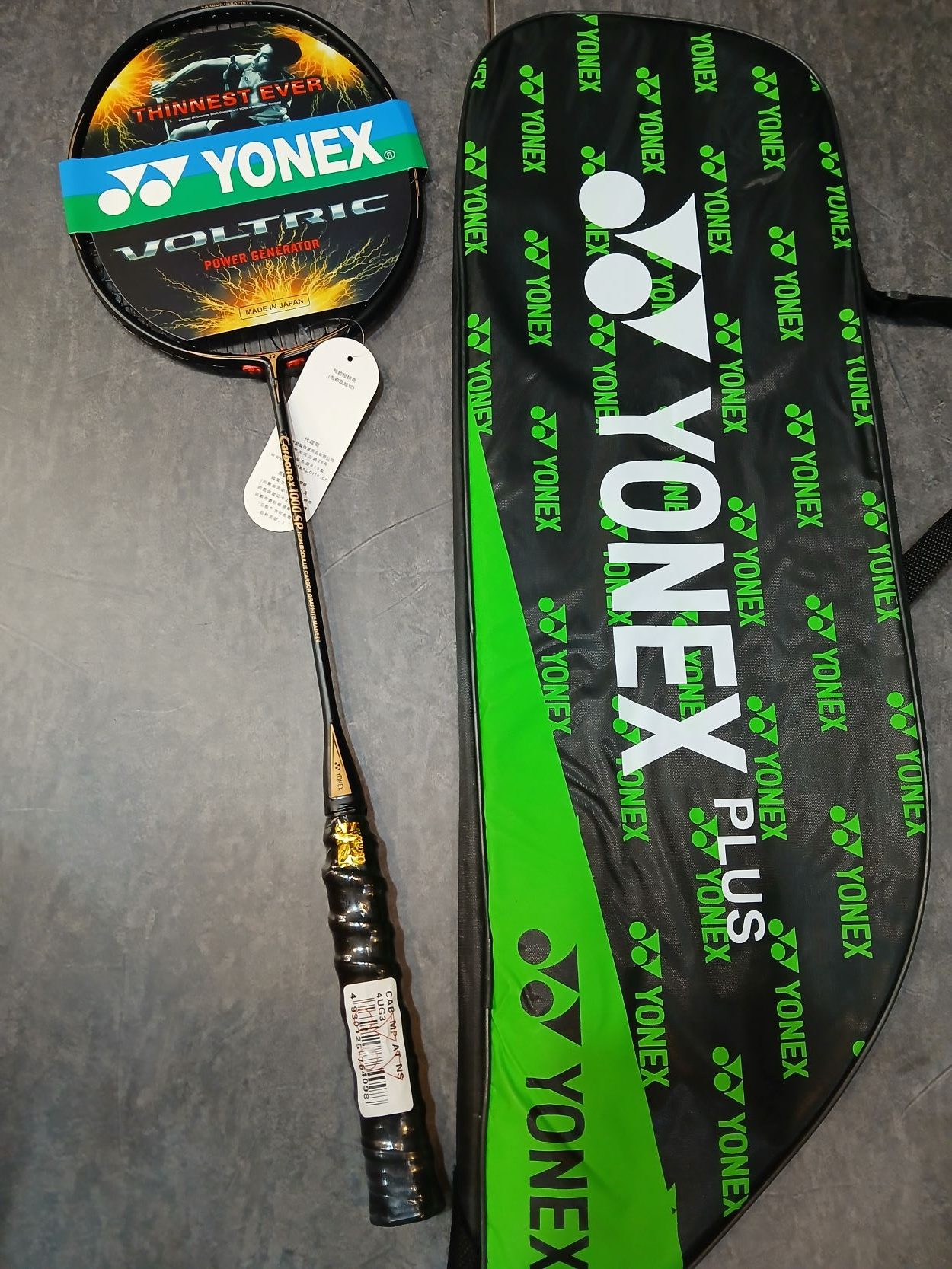 راکت بدمینتون یونکس کربن 1000